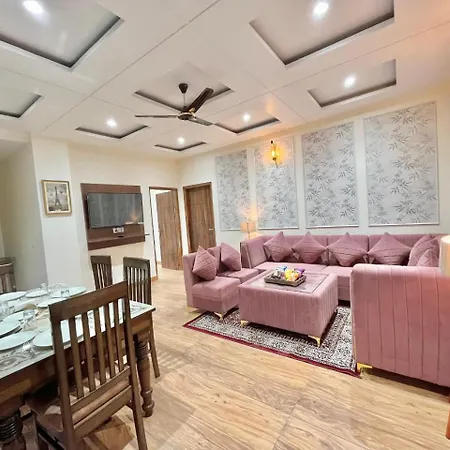 Kasauli Oaks With Pool By Kasauli Vista Apartment Exterior photo
