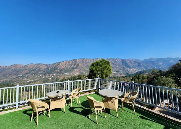 Kasauli Oaks With Pool By Kasauli Vista