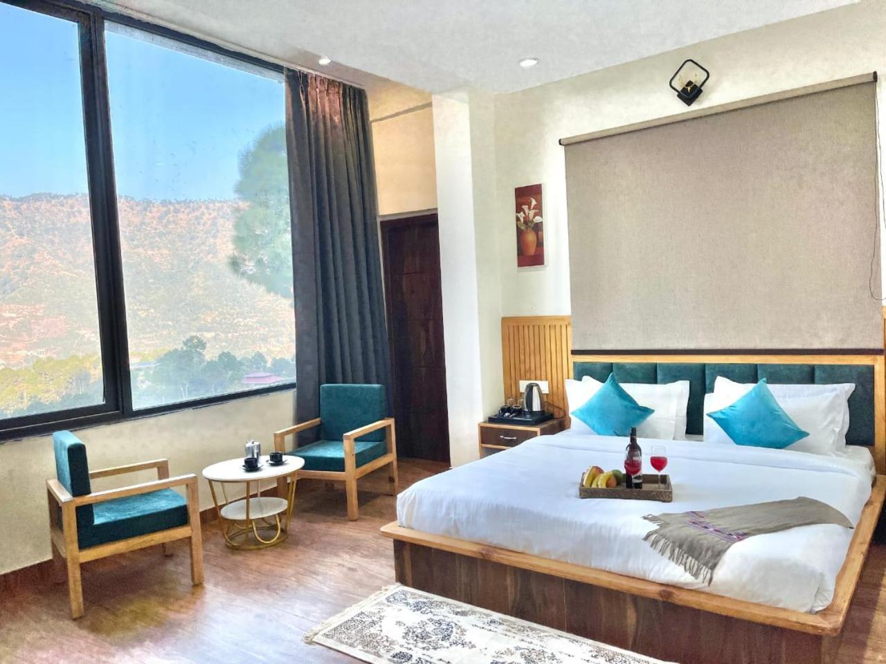 Kasauli Oaks With Pool By Kasauli Vista Apartment