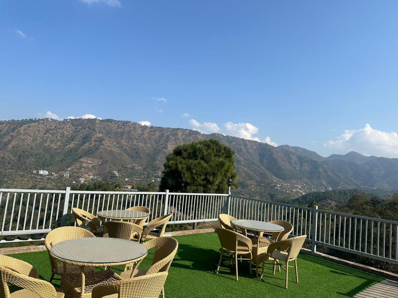 Kasauli Oaks With Pool By Kasauli Vista Apartment