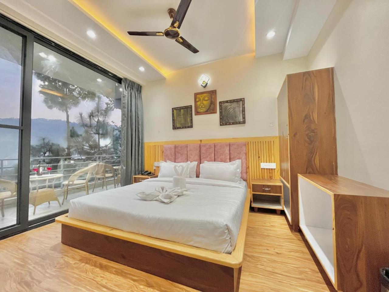 Apartment Kasauli Oaks With Pool By Kasauli Vista