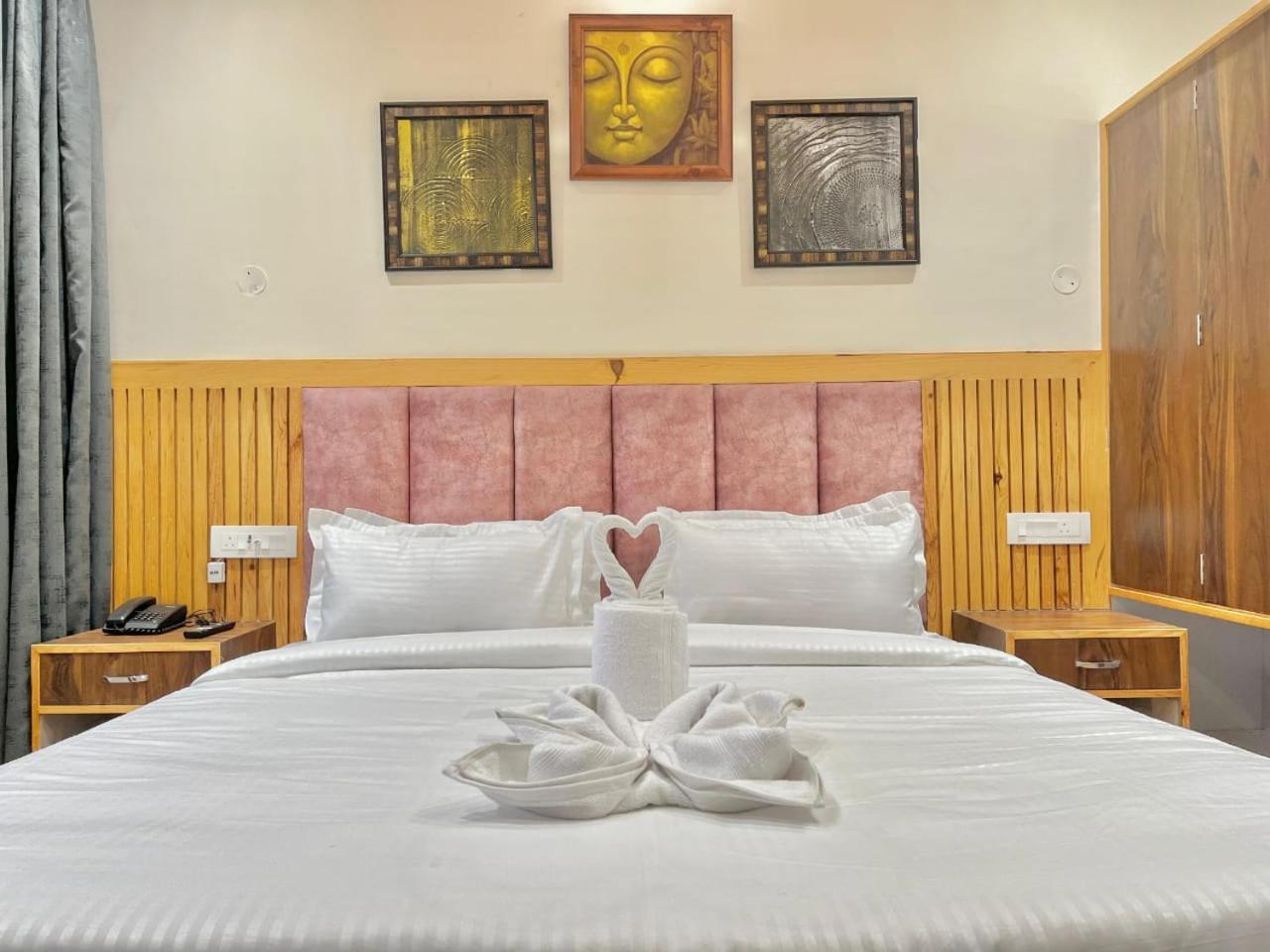 Apartment Kasauli Oaks With Pool By Kasauli Vista