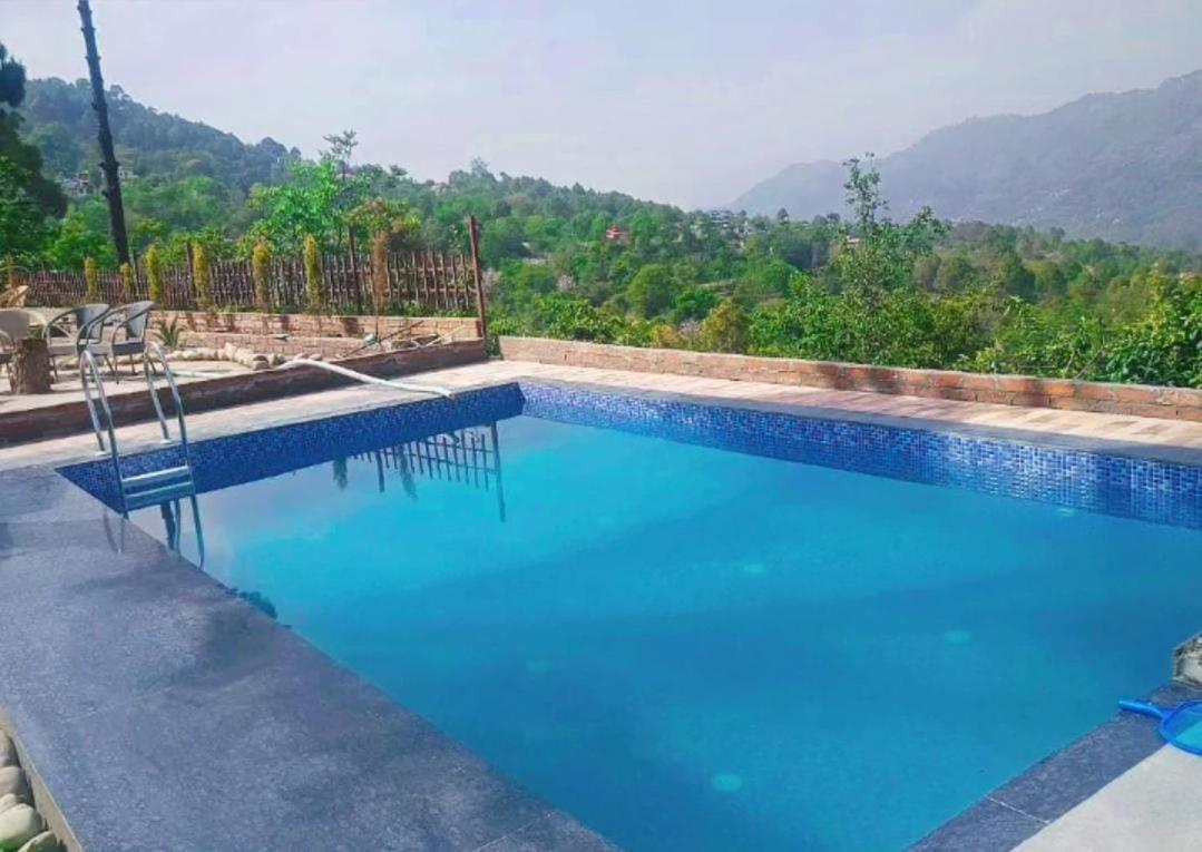Kasauli Oaks With Pool By Kasauli Vista Apartment Kasauli